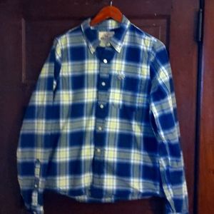 Hollister long sleeve buttoned down shirt